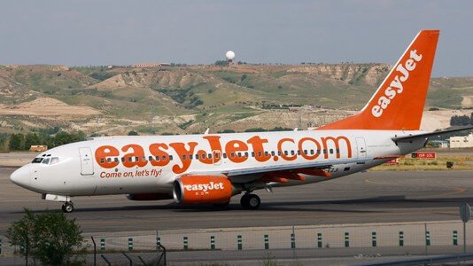 aereo EasyJet in pista