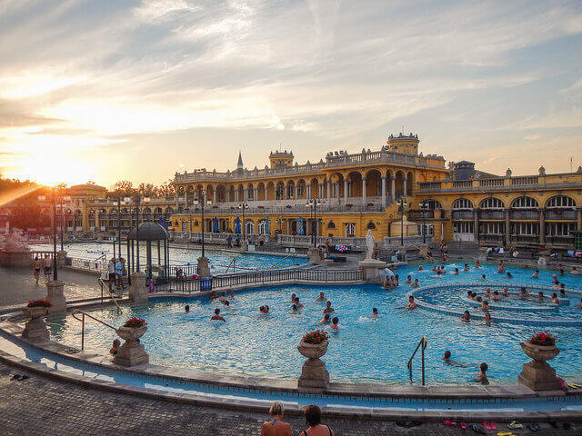 Guida alle terme di Budapest - Il Mio Volo Cancellato Guida alle terme di Budapest - Il Mio Volo Cancellato