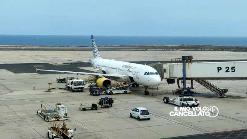 aereo Vueling fermo per ritardo